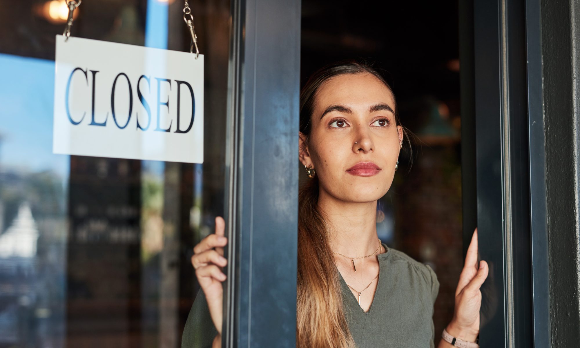 Closed shop sign